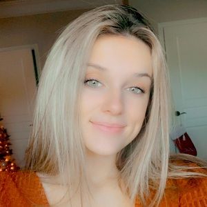 Meet your Posher, Lexi